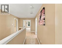 697 Rhine Fall Drive, Waterloo, ON N2V2V5 Photo 25