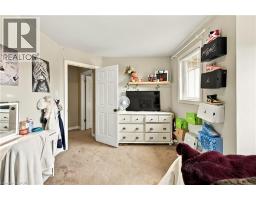 697 Rhine Fall Drive, Waterloo, ON N2V2V5 Photo 27