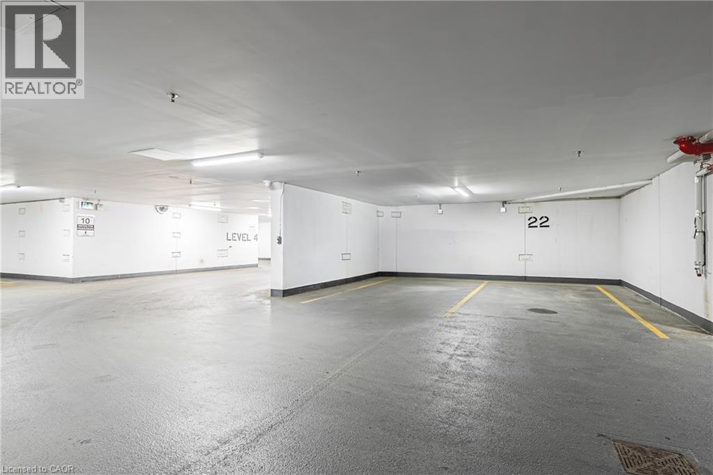112 King Street East — photo 17
