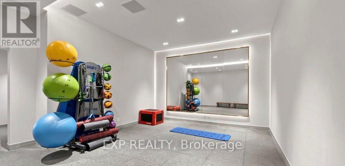 319 Jarvis Street — photo 24