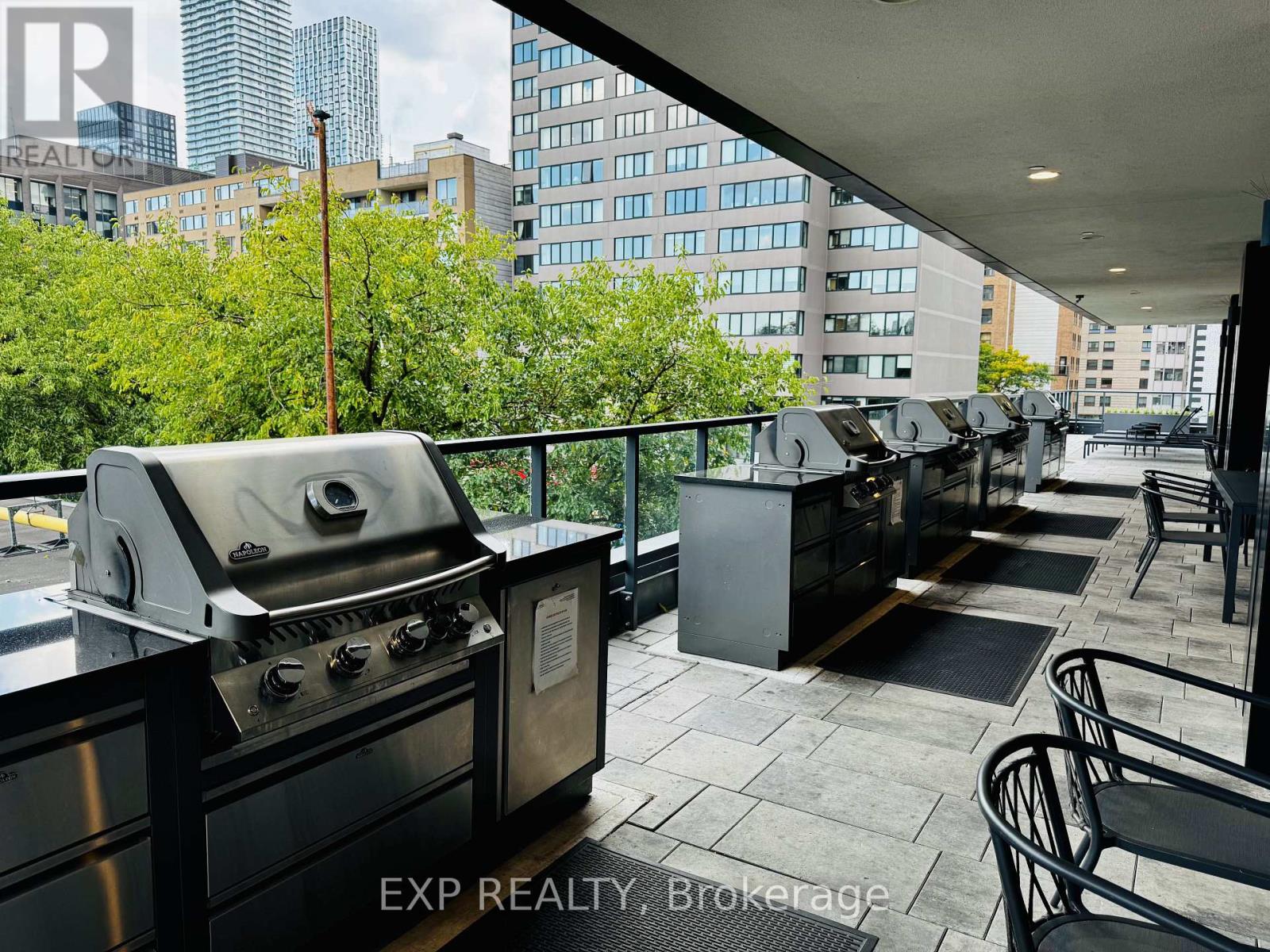 319 Jarvis Street — photo 26