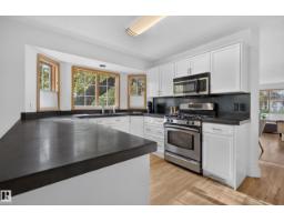 9601 101 St Nw, Edmonton, AB T5K0W7 Photo 11