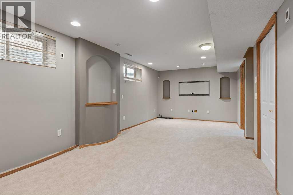127 Erin Meadow Crescent SE - photo 26