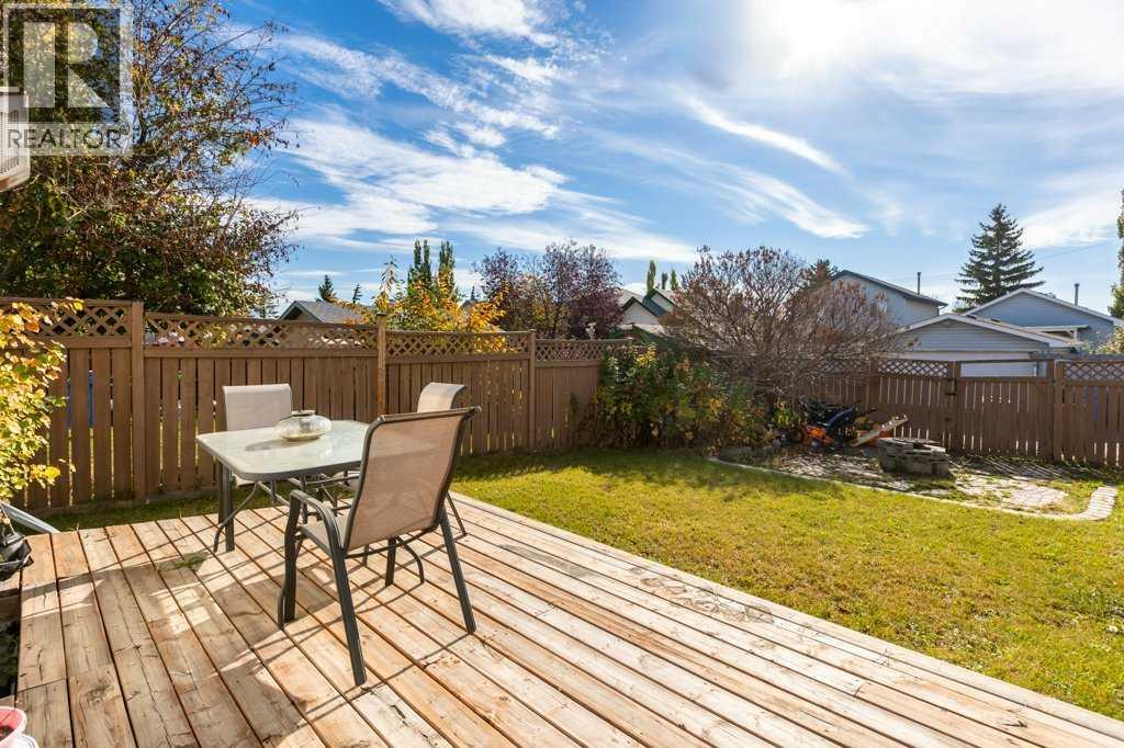 127 Erin Meadow Crescent SE - photo 33