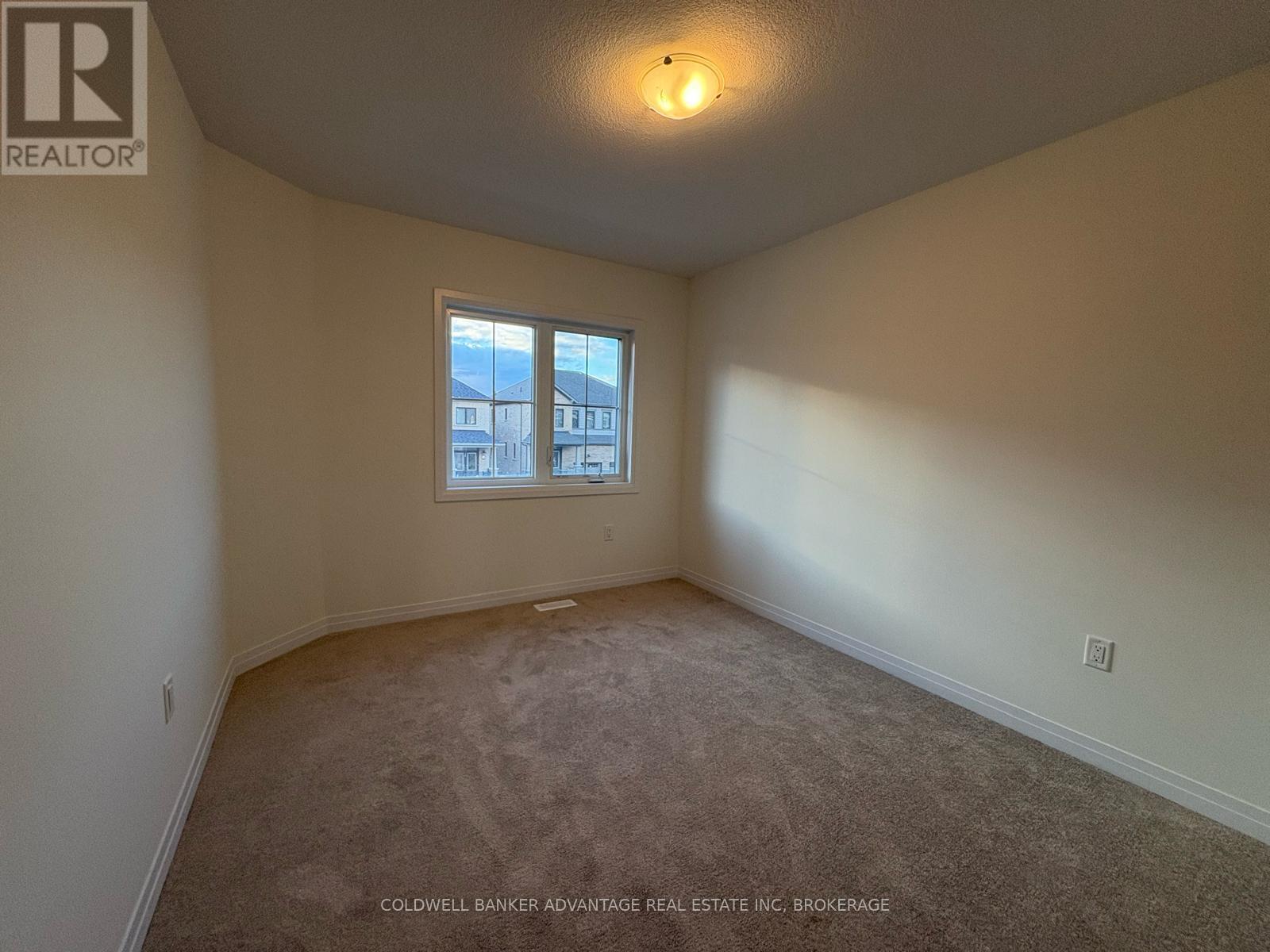 216 Port Crescent — photo 18