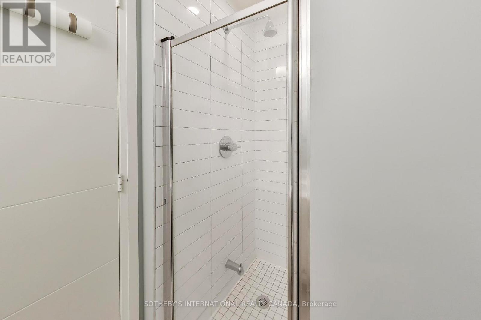 1122- 460 Adelaide Street East, Toronto, ON photo 15