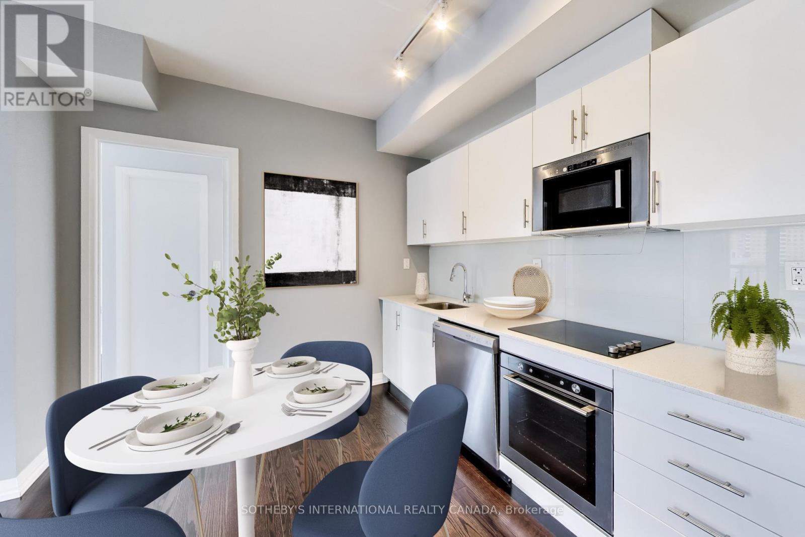 #1122 460 ADELAIDE STREET E - 8