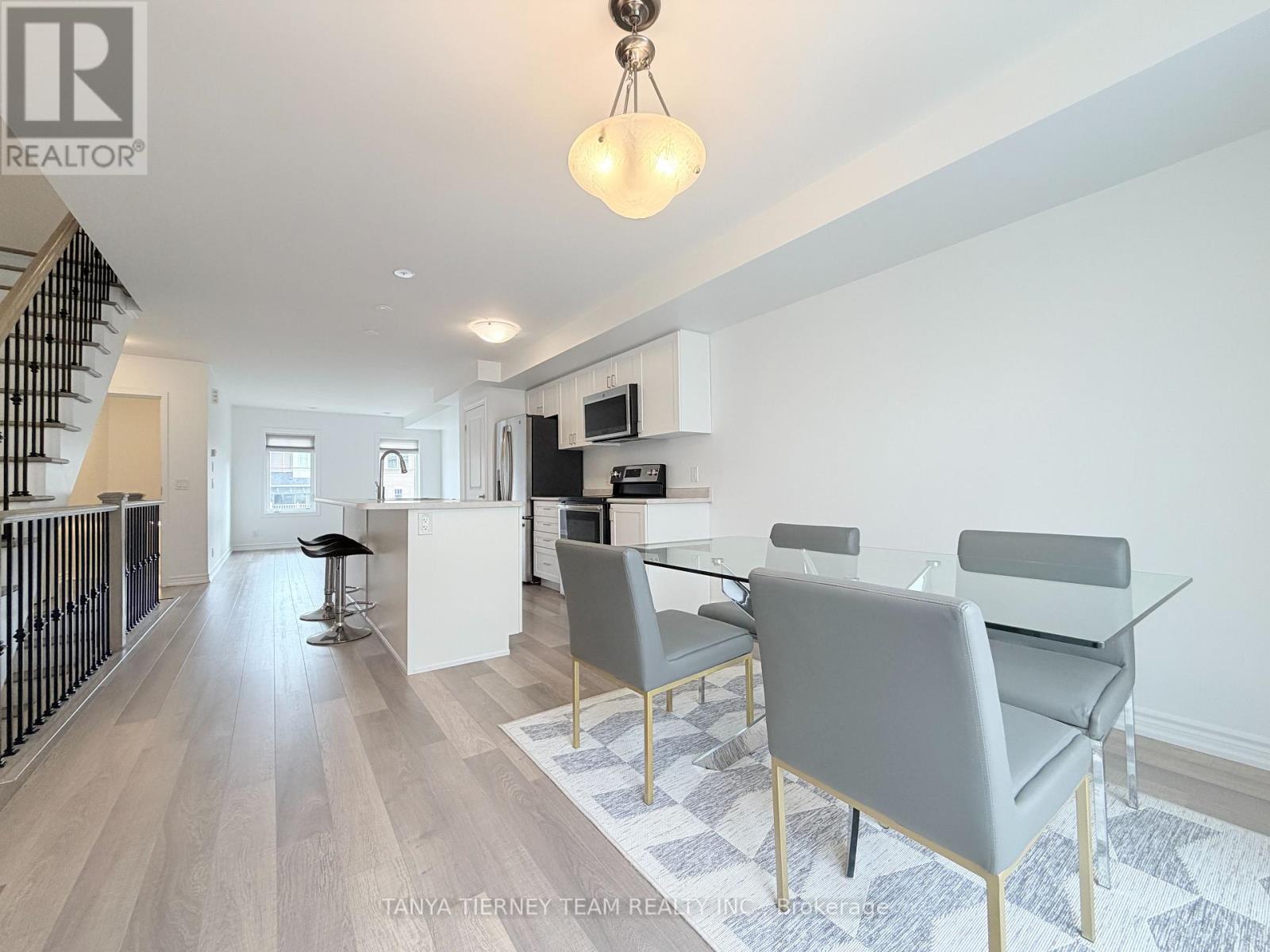 5- 2500 Hill Rise Court, Oshawa, ON photo 3