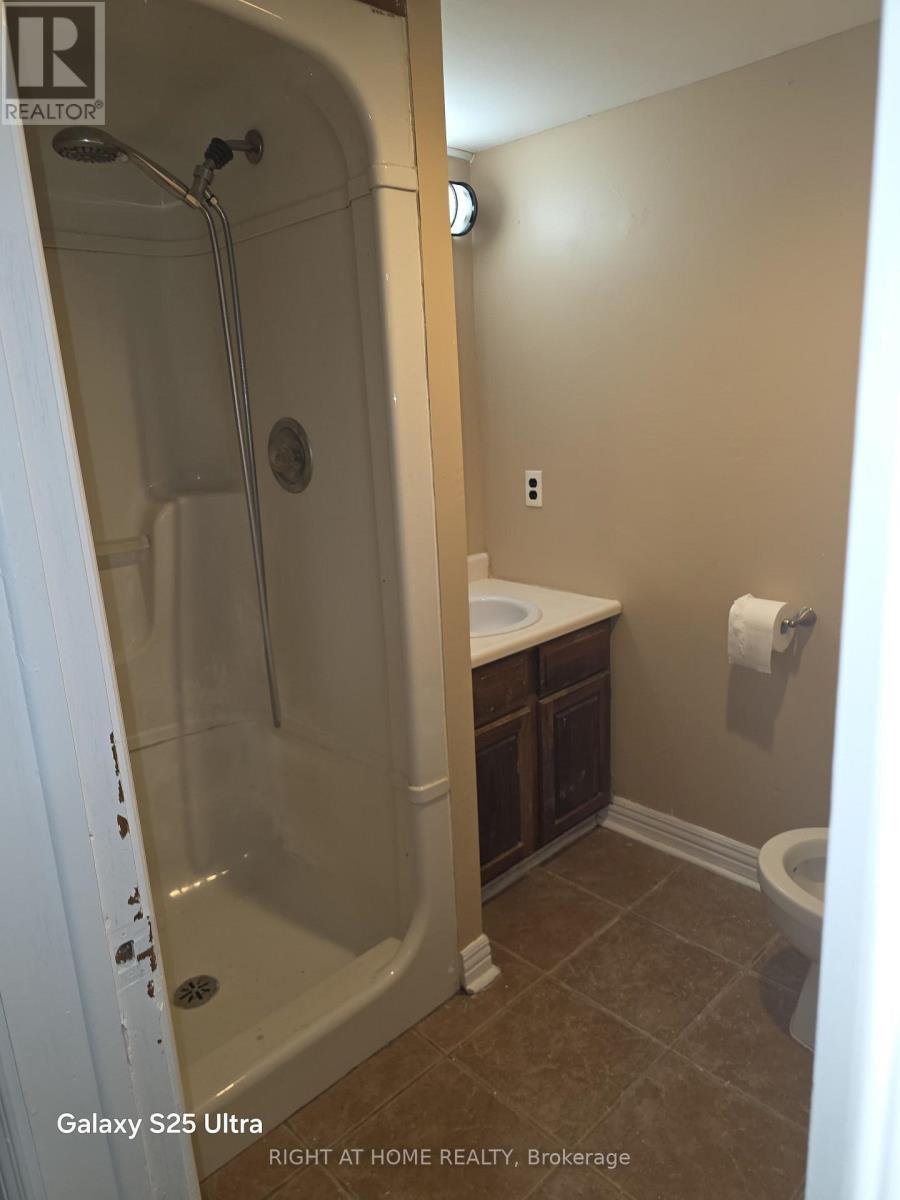 Basement- 1715 Rossland Road East, Whitby, ON photo 9