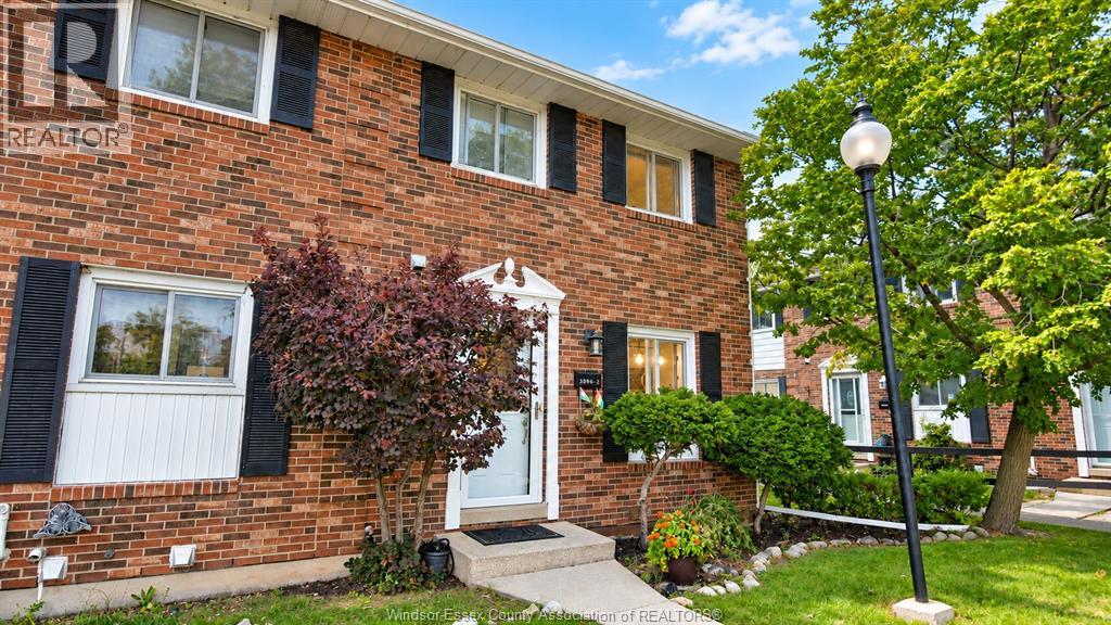 3096 MEADOWBROOK LANE Unit# 2, Windsor