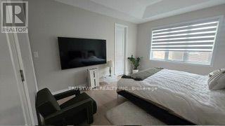 4 Greenridge Crescent, Markham, ON photo 2