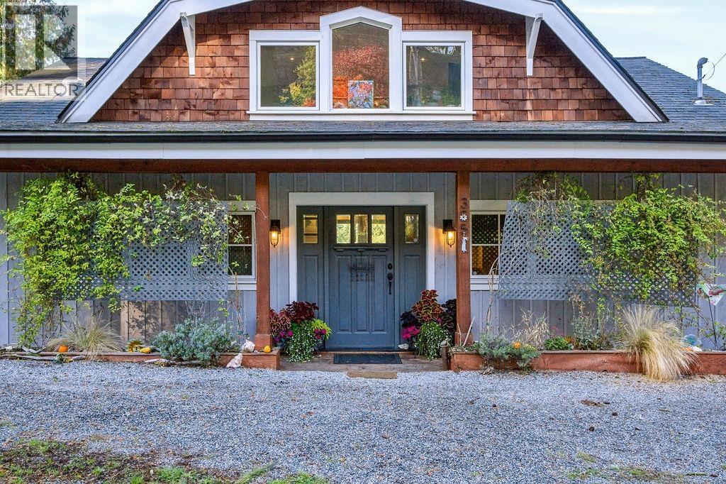 354 HEADLANDS ROAD, Gibsons British Columbia