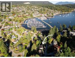 354 Headlands Road, Gibsons, BC V0N1V8 Photo 17