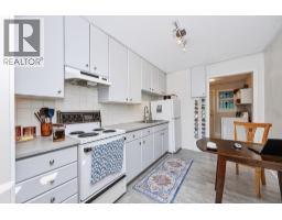 354 Headlands Road, Gibsons, BC V0N1V8 Photo 21