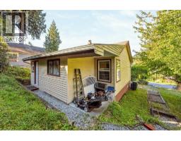 354 Headlands Road, Gibsons, BC V0N1V8 Photo 24