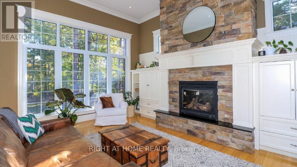 44 HIGHLAND DRIVE - 13