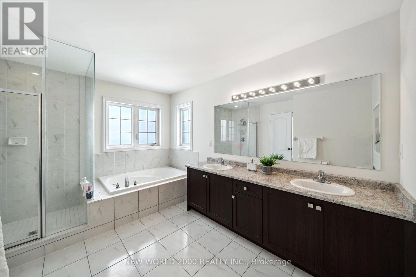 57 Victoria Wood Avenue — photo 37