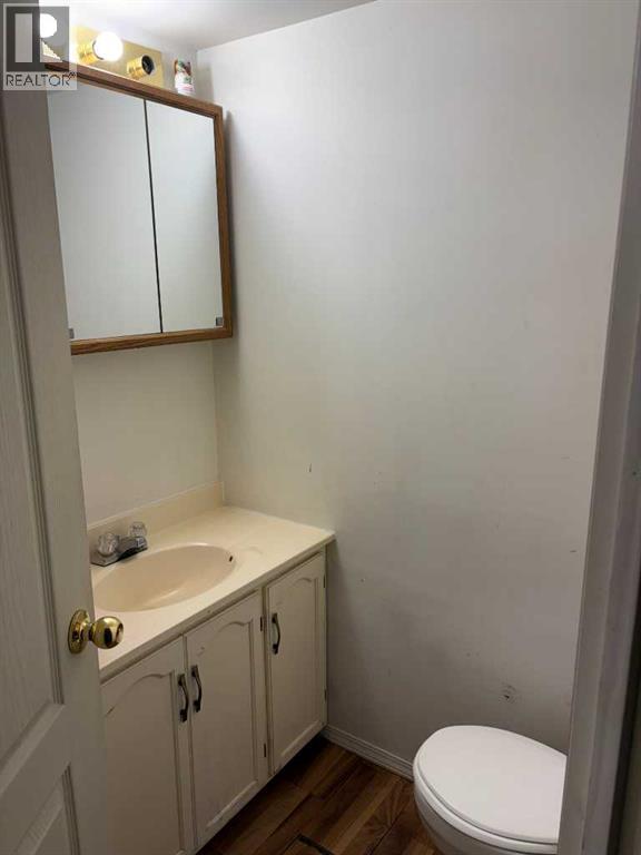 2pc bathroom downstairs