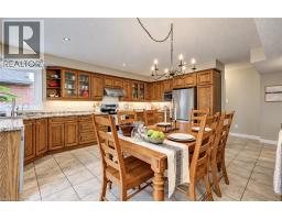 4pc Ensuite bath - 204 Park Avenue W, Elmira, ON N3B3N3 Photo 9