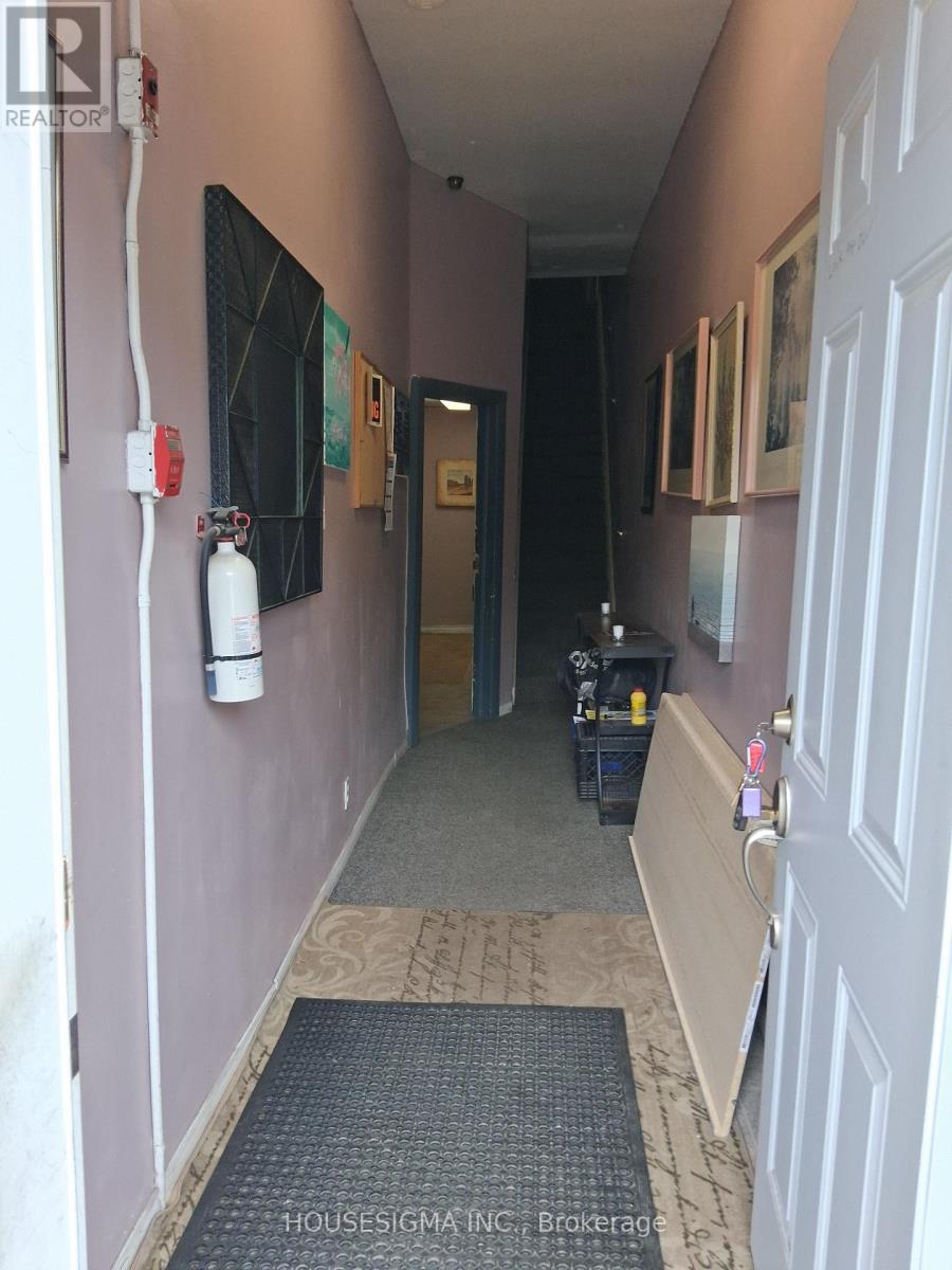 888 Dundas Street East, Toronto, ON photo 4