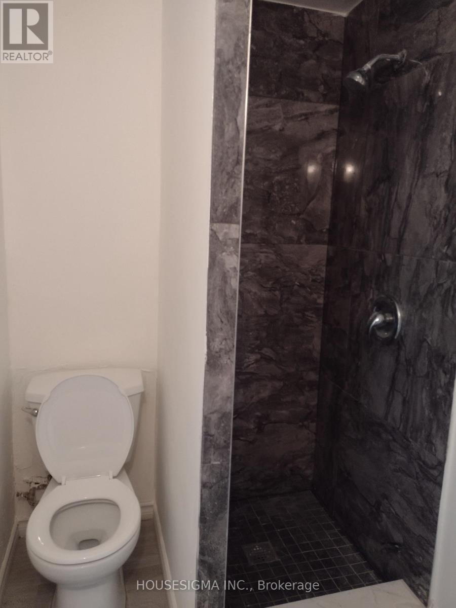 888 Dundas Street East, Toronto, ON photo 8