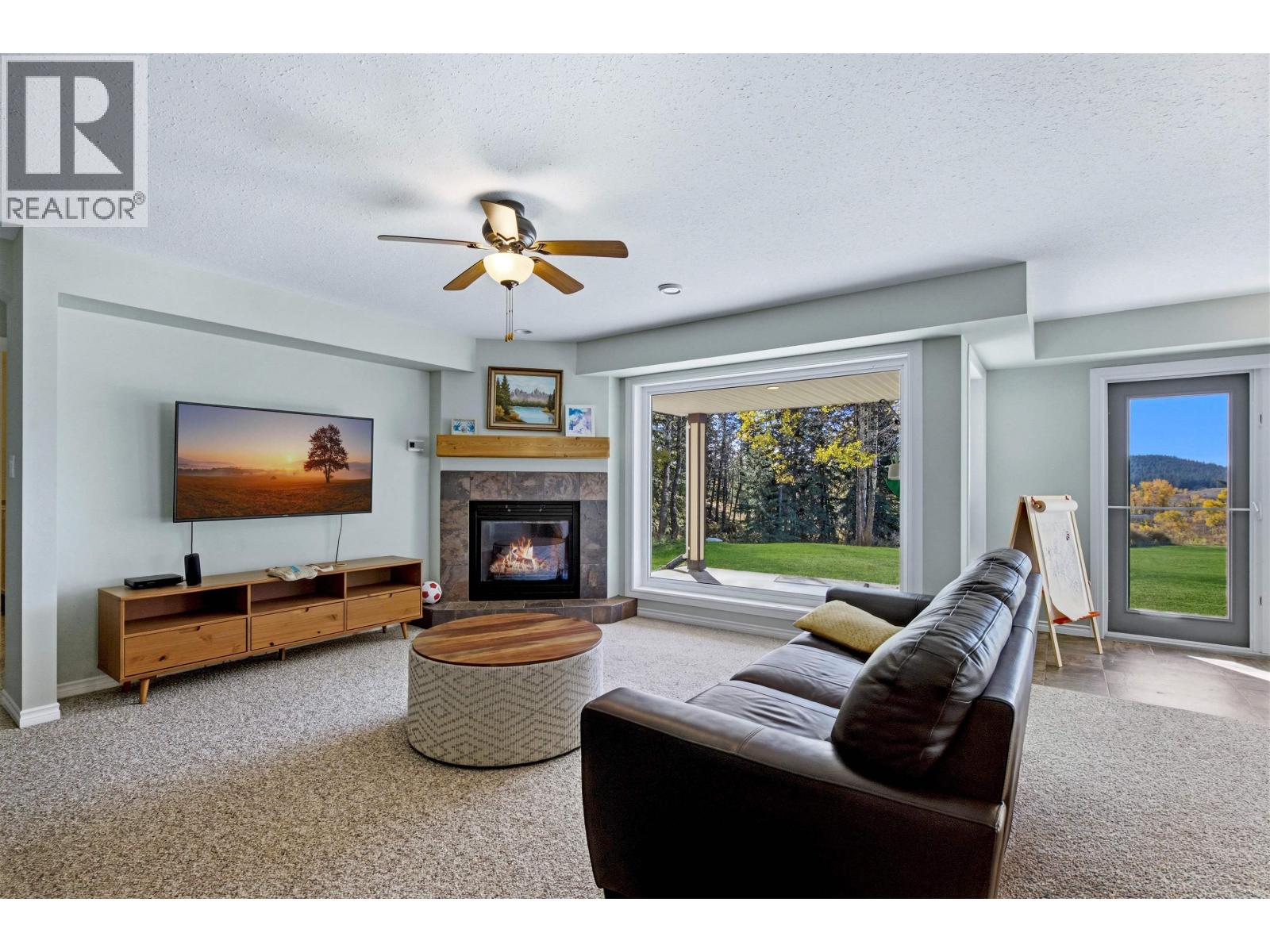 44 VALLEY ROAD - 28