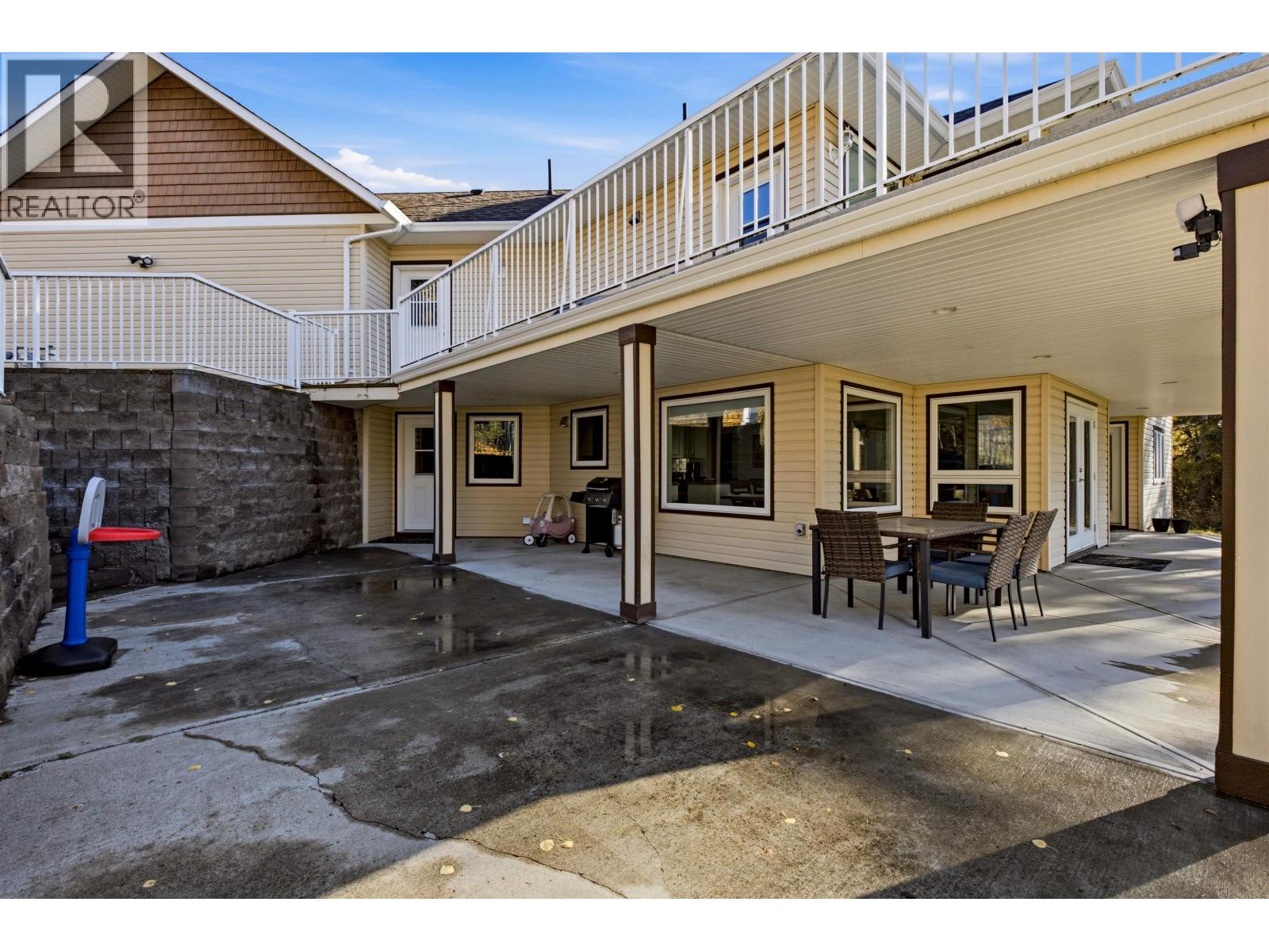 44 VALLEY ROAD - 22