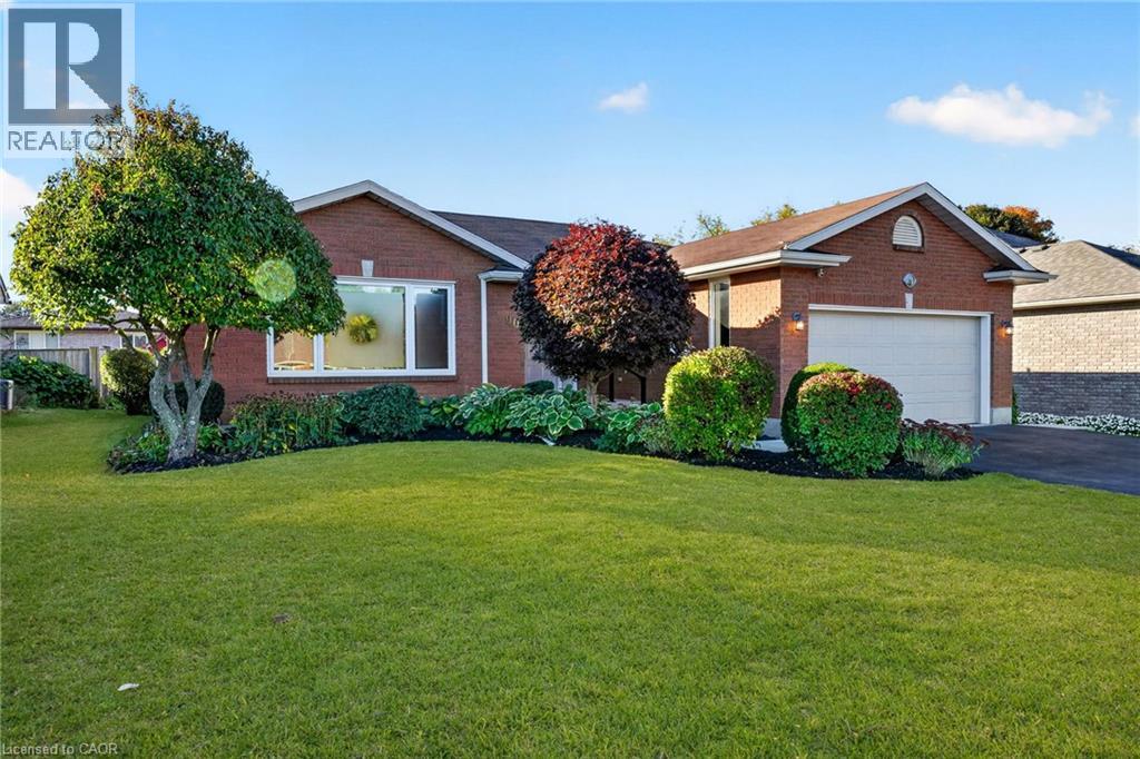 90 VICTOR Boulevard - 1