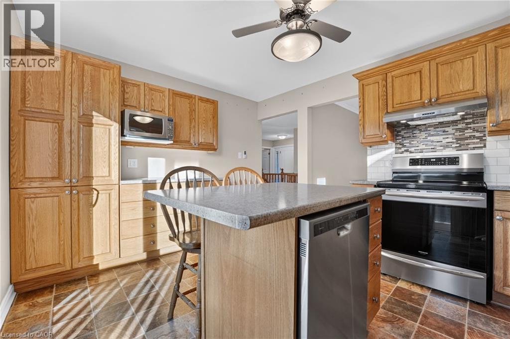 90 VICTOR Boulevard - 10