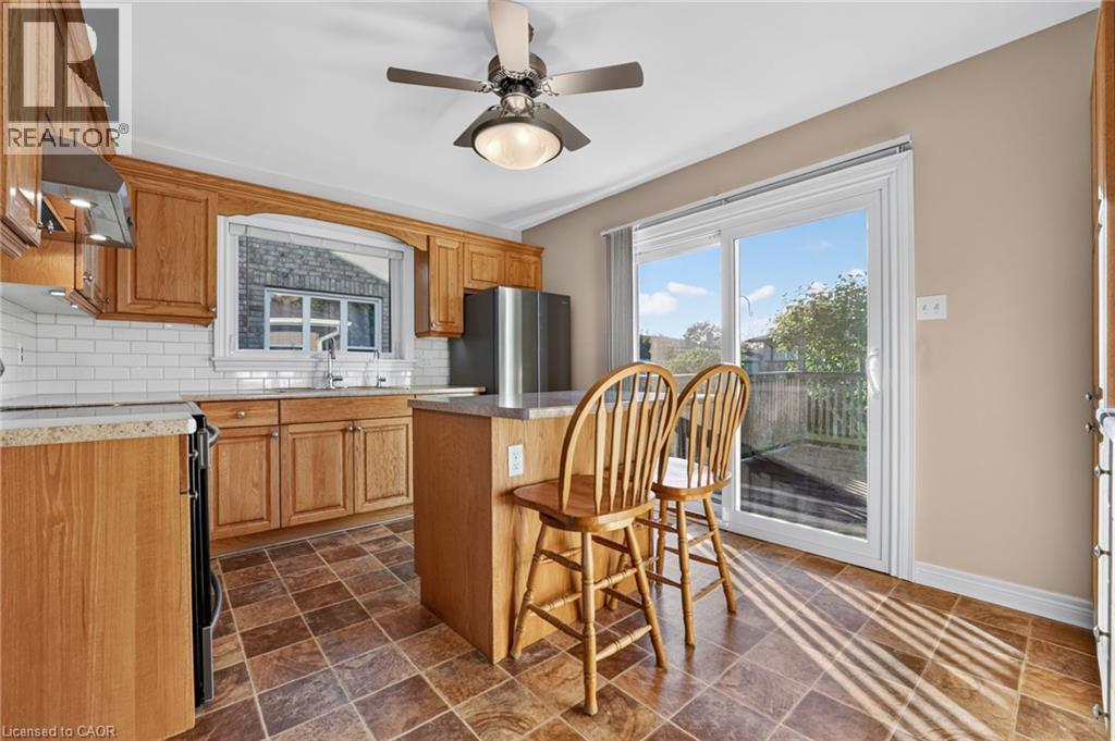 90 VICTOR Boulevard - 9