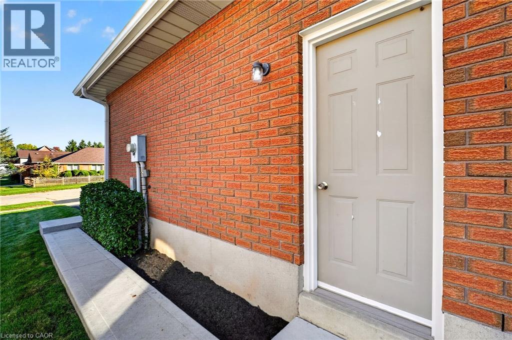 90 VICTOR Boulevard - 21