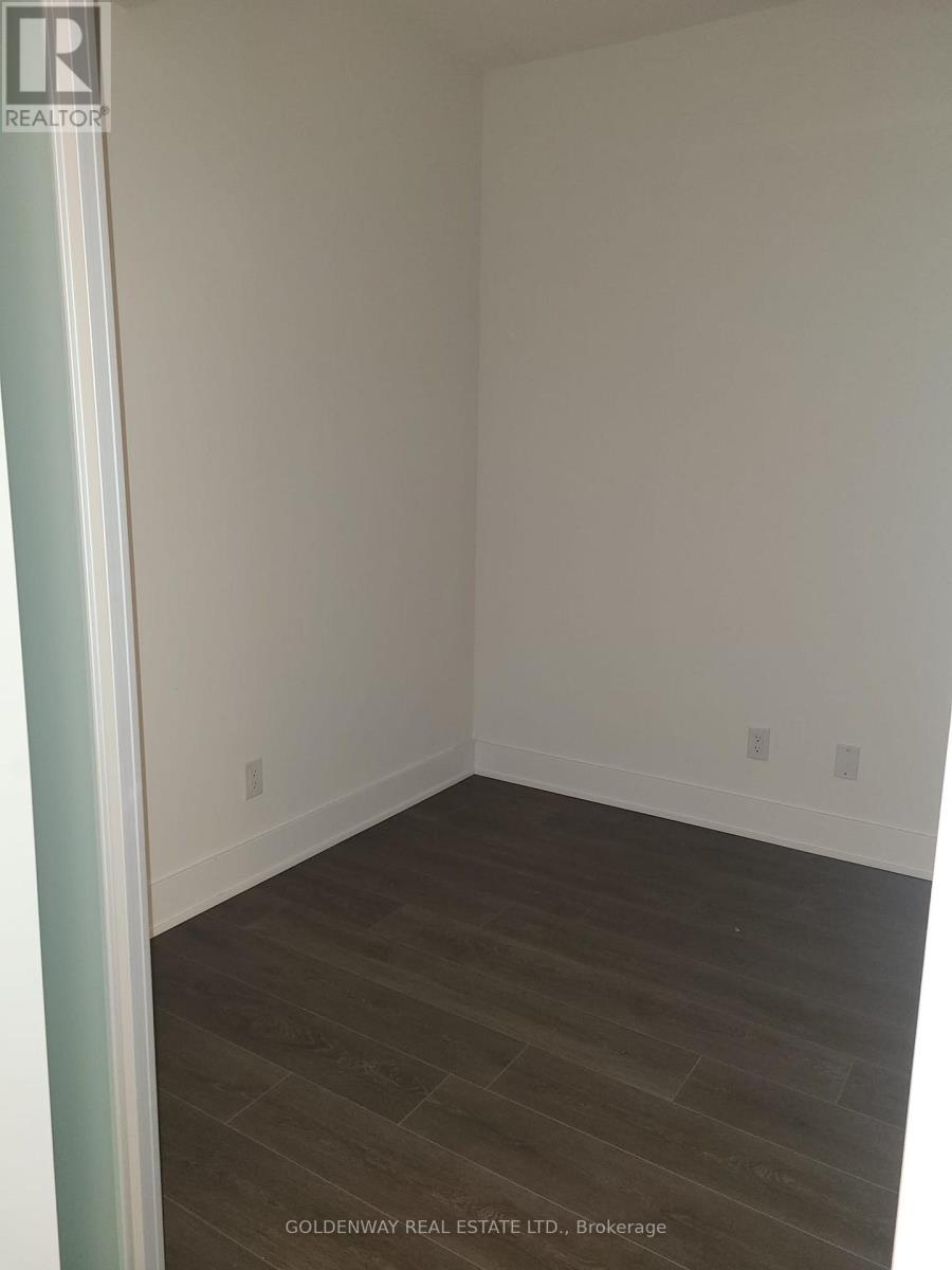 188 Fairview Mall Drive — photo 17