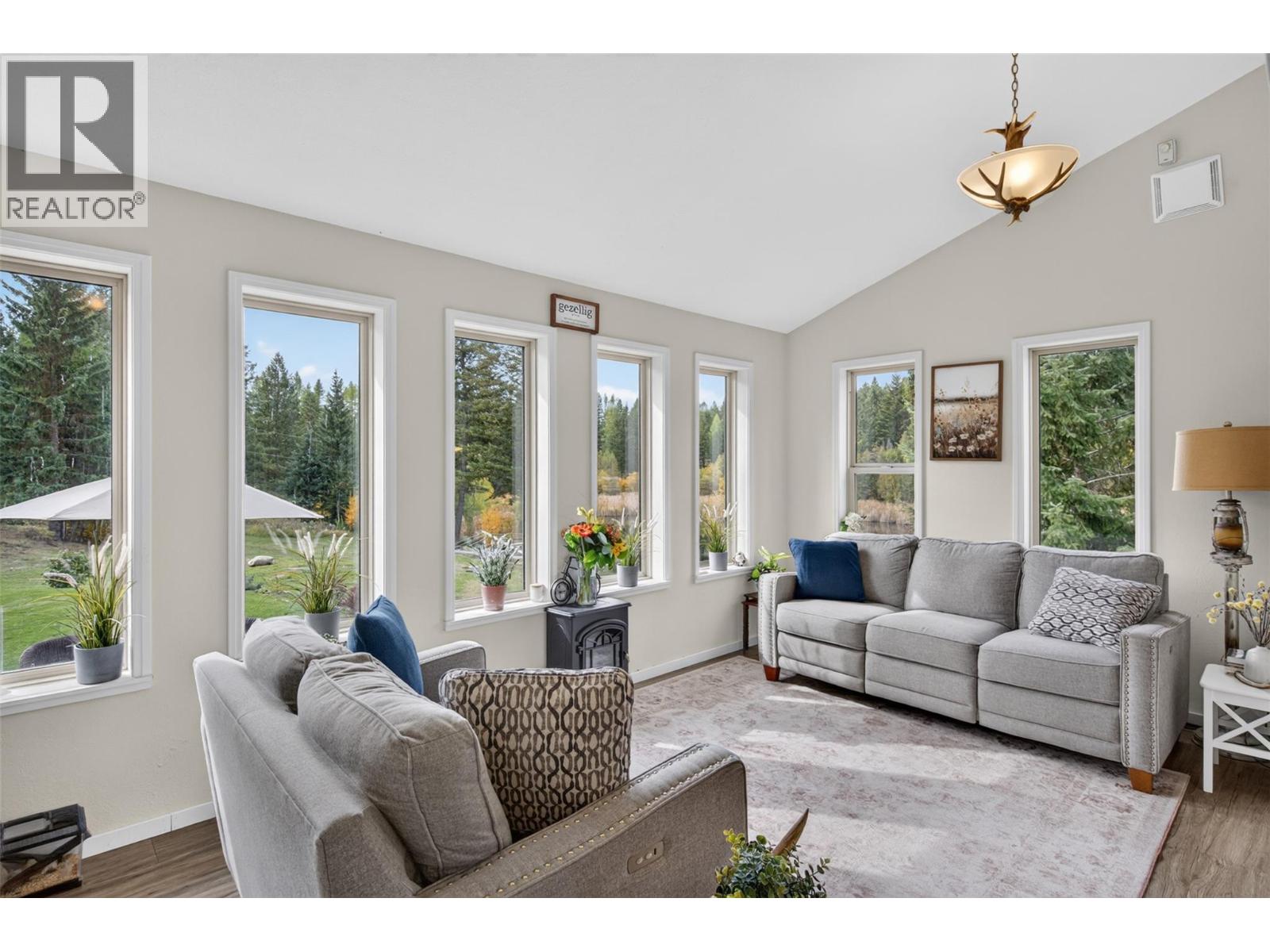1770 Johnstone Creek Road W - 21