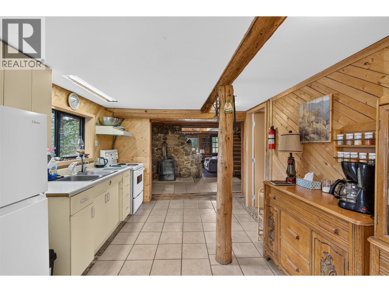 1770 Johnstone Creek Road W - 54
