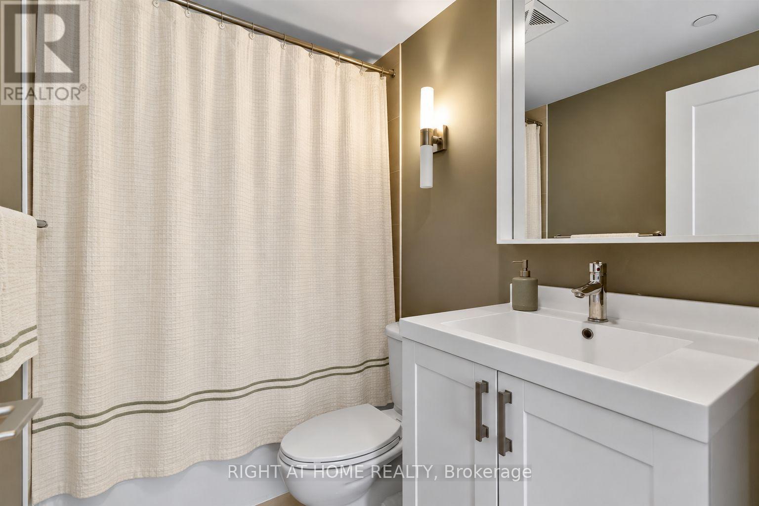 #509 18 GRAYDON HALL DRIVE - 19