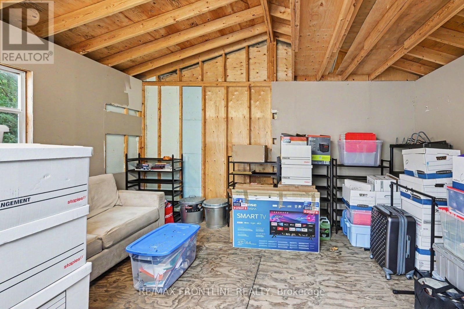 304 Acacia Road — photo 24