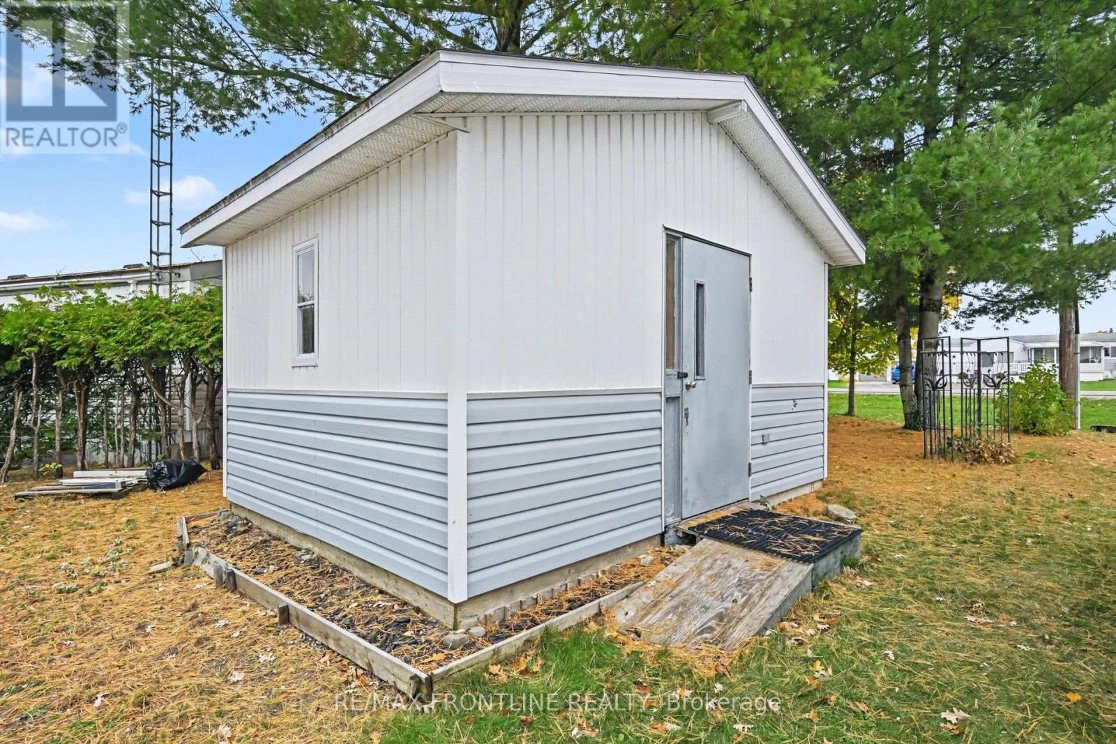 304 Acacia Road — photo 28