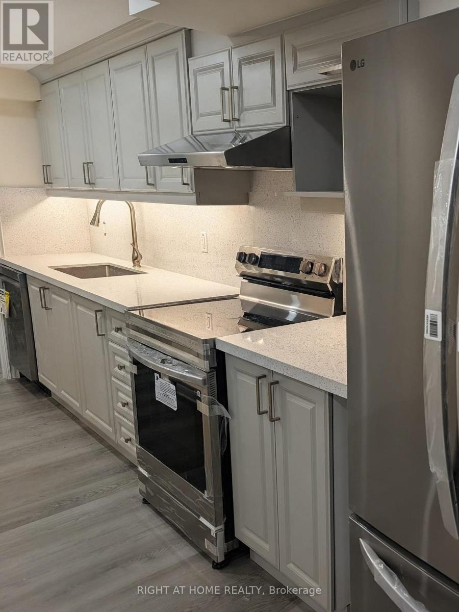 Bsmt- 8 Mantell Crescent, Ajax, ON photo 3