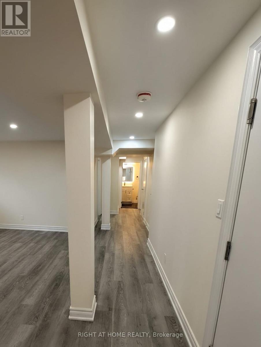 Bsmt- 8 Mantell Crescent, Ajax, ON photo 8