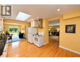 1635 Fairfield Rd, Victoria, BC V8S1G4 Photo 15
