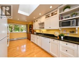 1635 Fairfield Rd, Victoria, BC V8S1G4 Photo 16