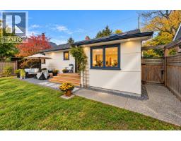 1635 Fairfield Rd, Victoria, BC V8S1G4 Photo 40