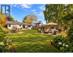 1635 Fairfield Rd, Victoria, BC V8S1G4 Photo 42