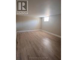 Low 127 Cascade Circle, Richmond Hill, ON L4C3H8 Photo 7