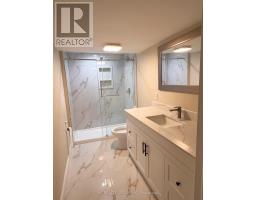 Low 127 Cascade Circle, Richmond Hill, ON L4C3H8 Photo 8