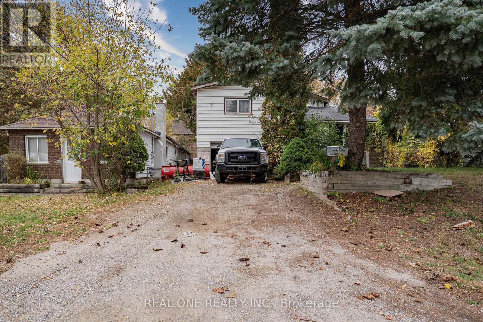 26 Capelle Street, Richmond Hill, ON photo 8
