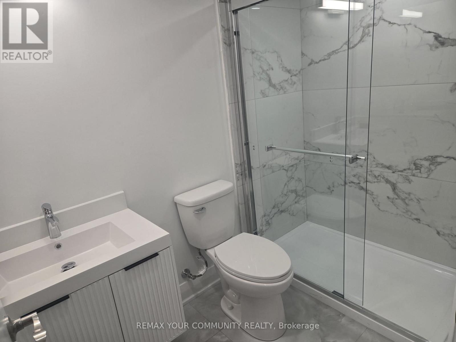64 ROCKPORT CRESCENT, Richmond Hill (Crosby) — photo 8