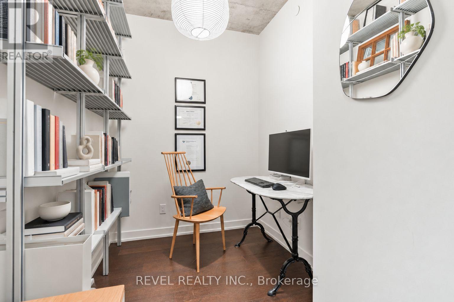 1030 King Street West — photo 14