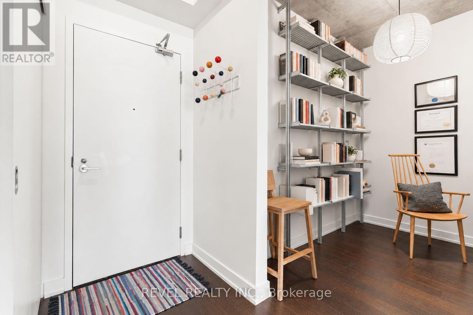 1030 King Street West — photo 16