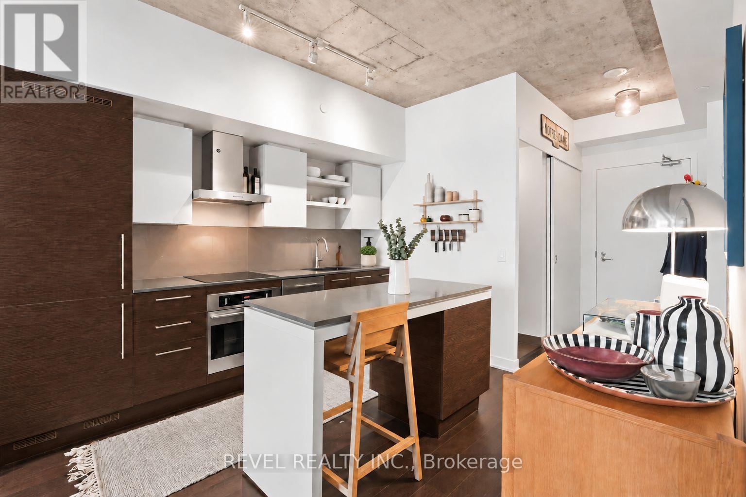 1030 King Street West — photo 7